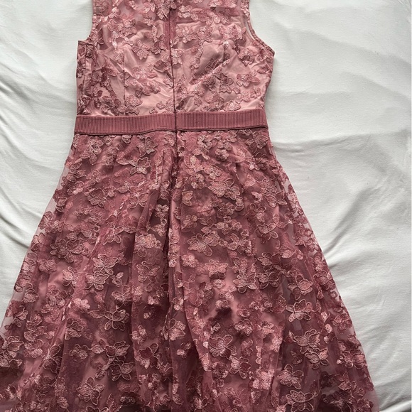 Dress - Picture 9 of 11